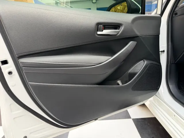 Toyota Corolla — Фото автомобиля 13