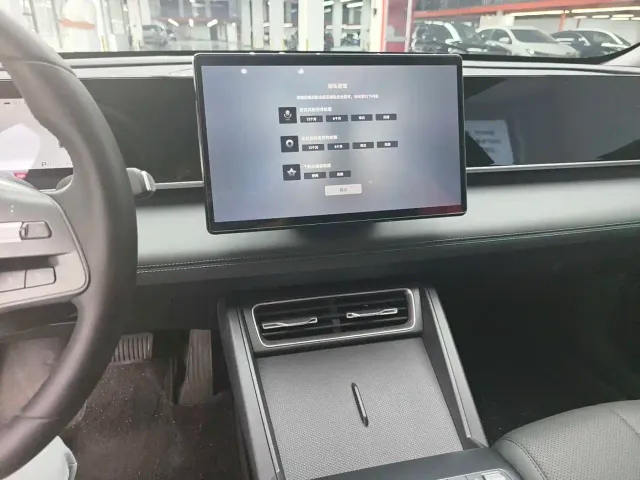 BYD Qin L — Фото автомобиля 6