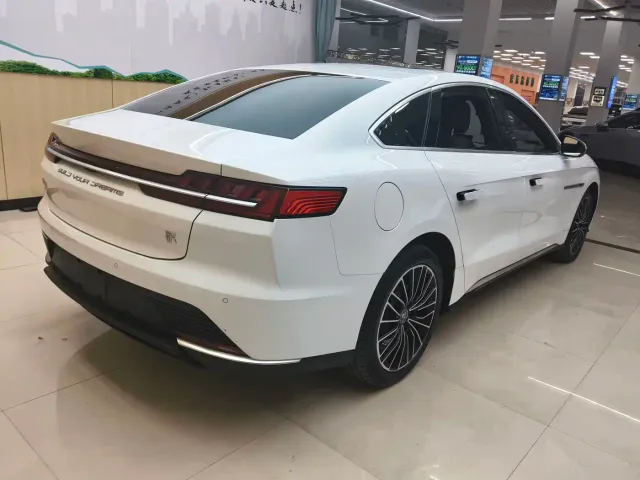 BYD Han — Фото автомобиля 19