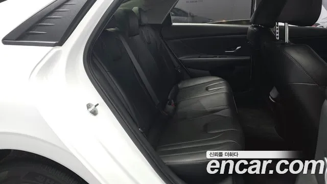 Hyundai AVANTE Avante (CN7) 1.6 LPi (Для проката) — Фото автомобиля 11