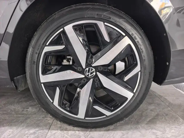 Volkswagen Lamando — Фото автомобиля 15