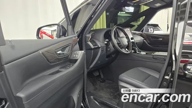 Toyota Alphard — Фото автомобиля 9