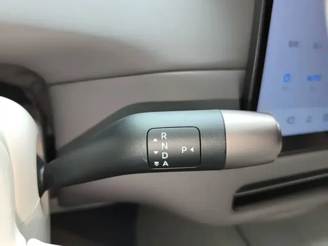 Li Auto i6 — Фото автомобиля 13