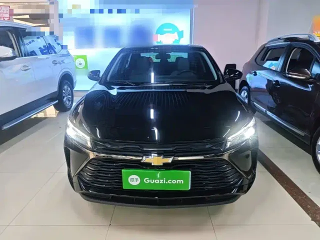 Chevrolet Monza — Фото автомобиля 2
