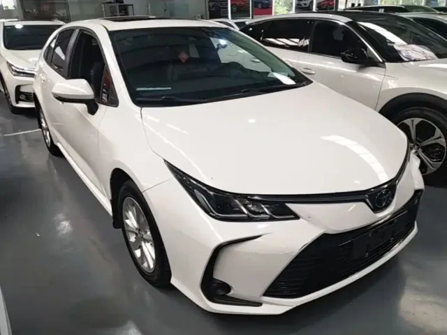 Toyota Corolla — Фото автомобиля 3