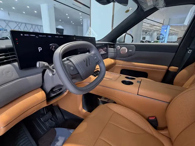 IM Motors LS8 — Фото автомобиля 6