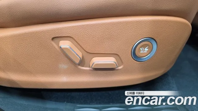 Genesis GV80 — Фото автомобиля 25