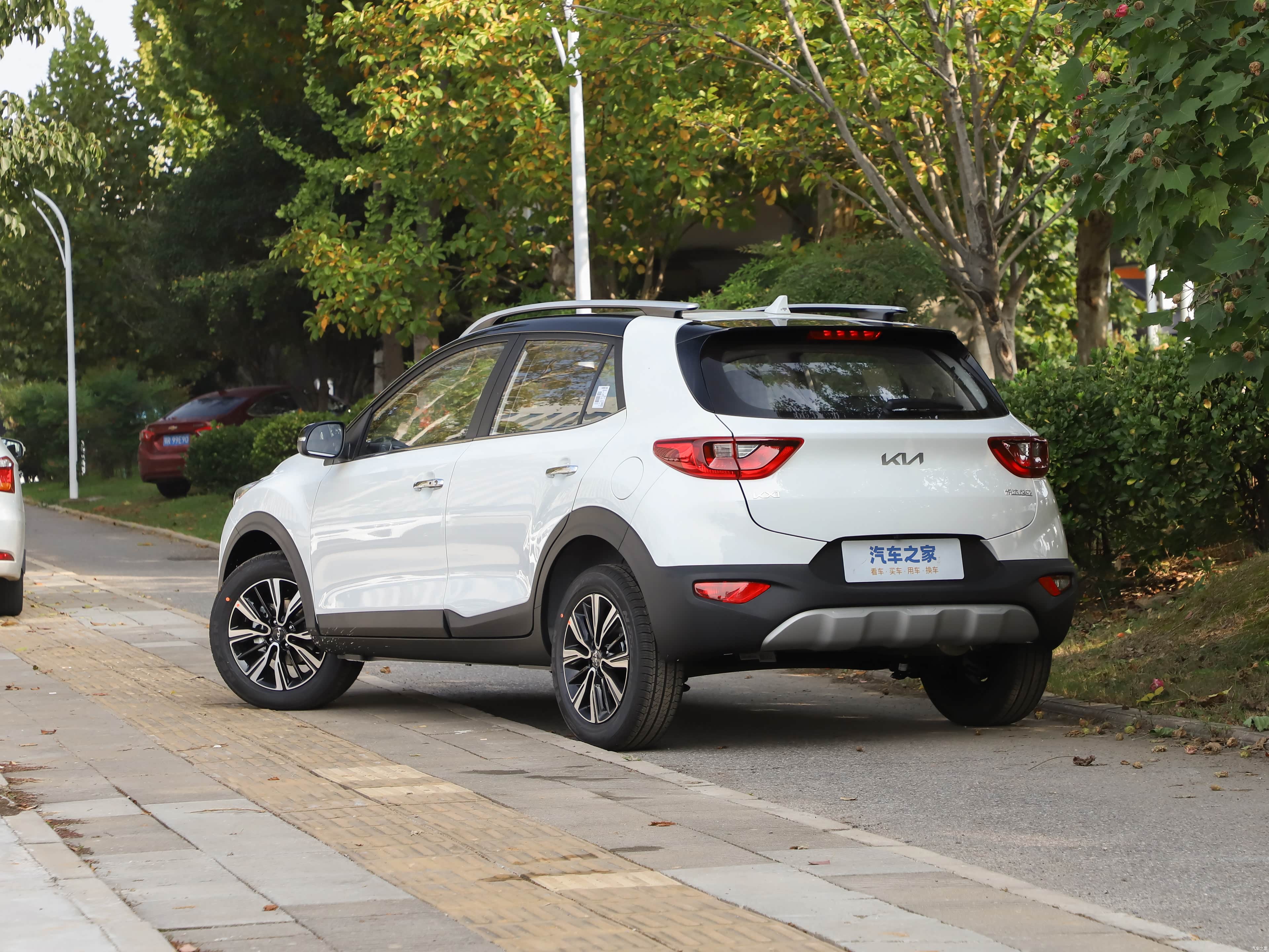 Kia KX1 — Фото автомобиля 2