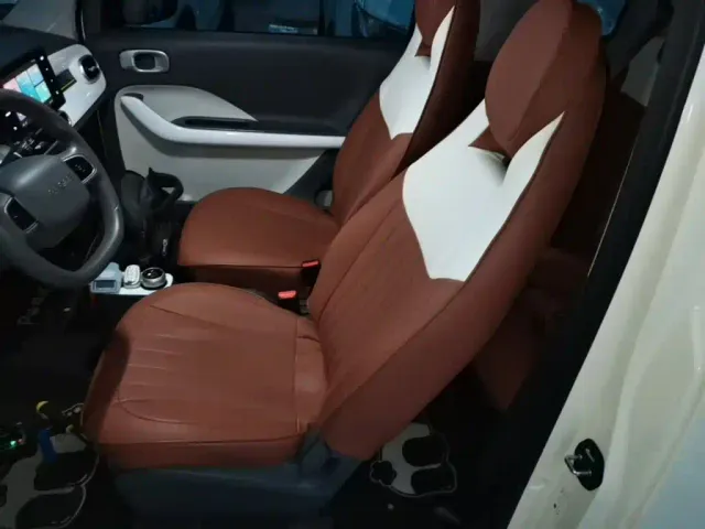 Geely Panda — Фото автомобиля 14