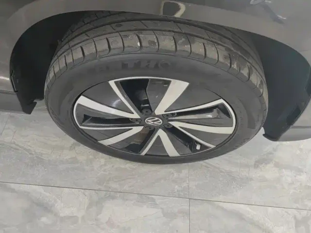 Volkswagen Tharu — Фото автомобиля 6