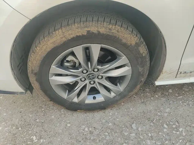 Toyota Sienna — Фото автомобиля 22