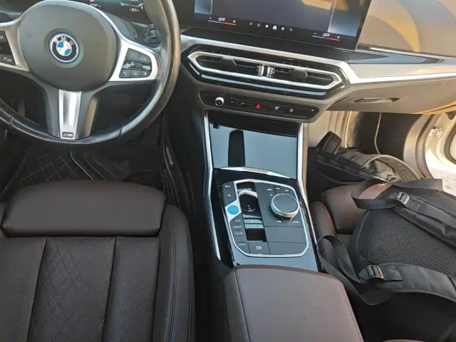 BMW i3 — Фото автомобиля 13