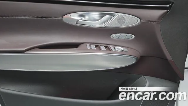 Genesis GV70 2.5T Бензин 2WD — Фото автомобиля 20