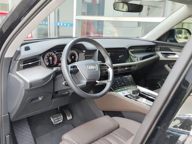 Audi Q6 — Фото автомобиля 9