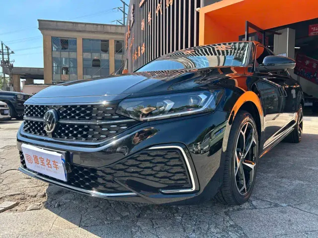 Фотография автомобиля — Volkswagen Passat