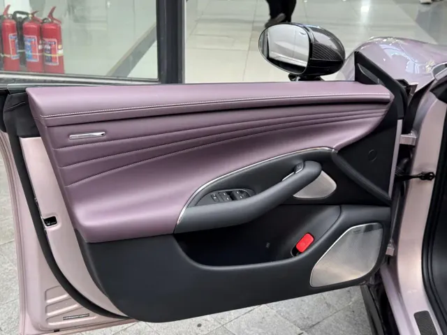 Xiaomi SU7 — Фото автомобиля 15