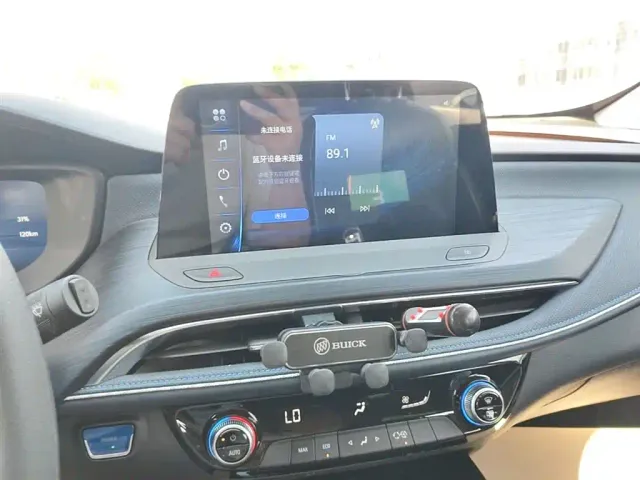 Buick Velite 6 — Фото автомобиля 12