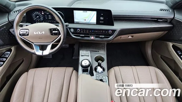 Kia K8 — Фото автомобиля 7