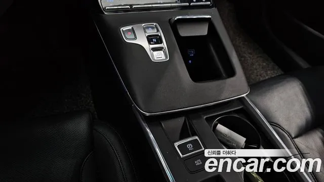 Hyundai Grandeur — Фото автомобиля 9