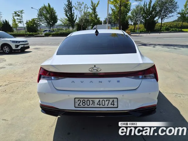 Hyundai Avante CN7 — Фото автомобиля 4