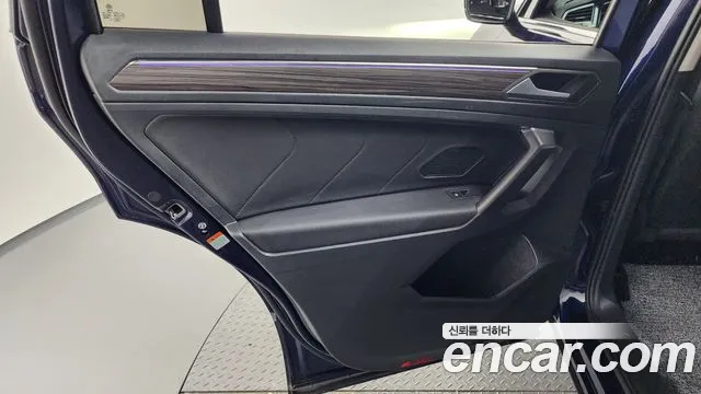 Volkswagen Tiguan — Фото автомобиля 14
