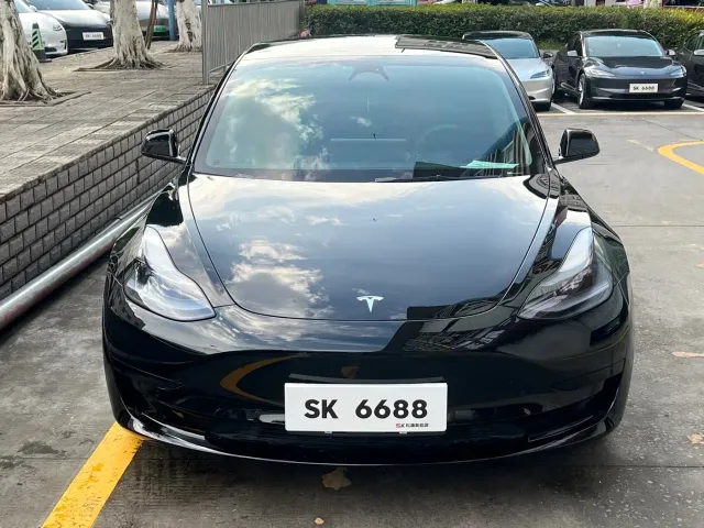 Tesla Model 3 2022 Model Rear-Wheel Drive Version — Фото автомобиля 2