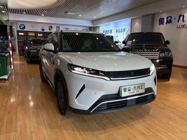 BYD Yuan UP — Фото автомобиля 2