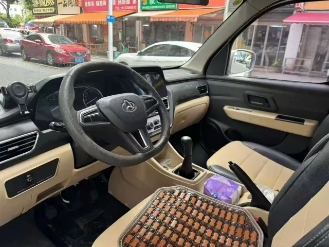 Changan Kuayue Xin Bao T3 — Фото автомобиля 5