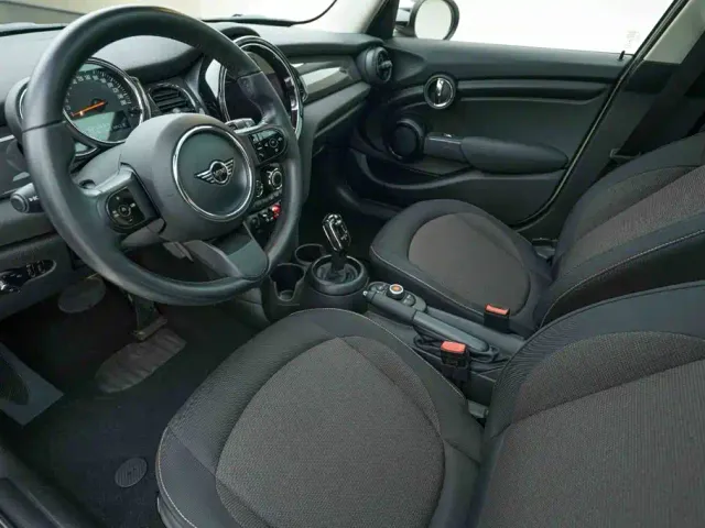 MINI Hatch — Фото автомобиля 9