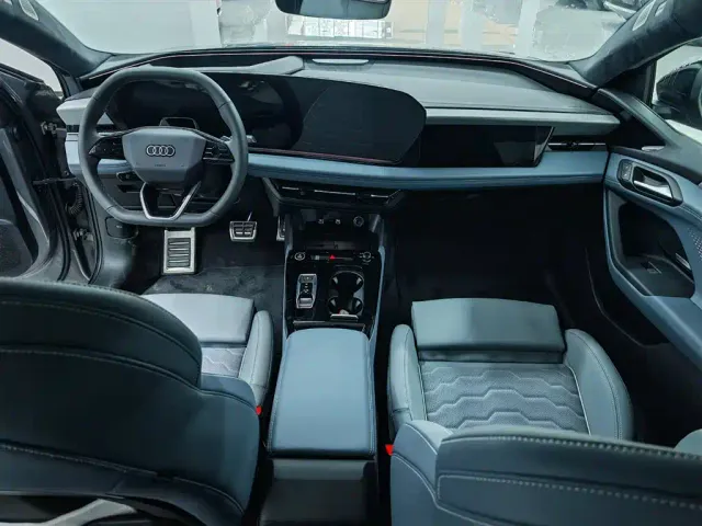 Audi A6L e-tron — Фото автомобиля 11
