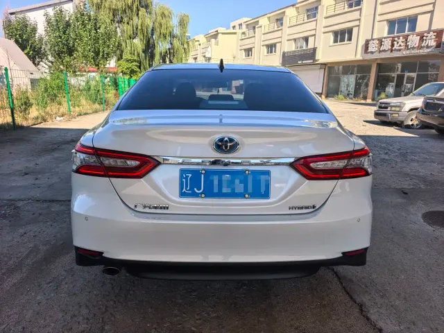 Toyota Camry — Фото автомобиля 6