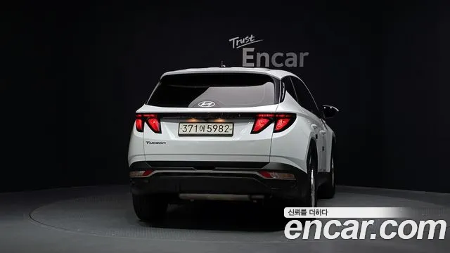 Hyundai Tucson Tucson (NX4) Бензин 1.6 турбо 2WD — Фото автомобиля 4
