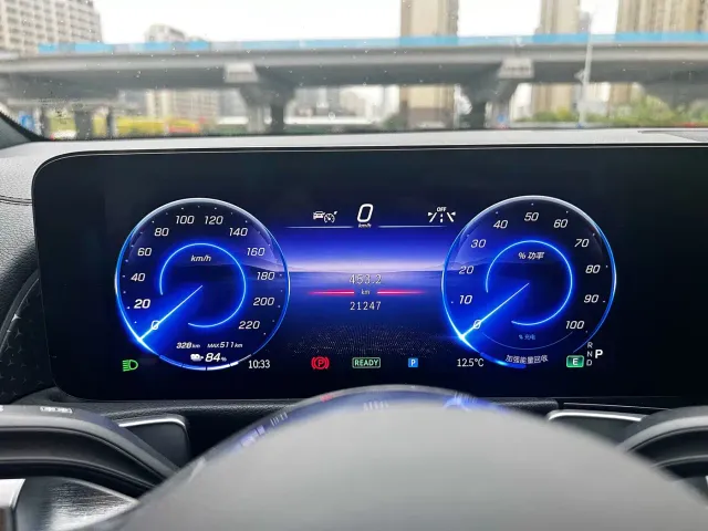 Mercedes-Benz EQB — Фото автомобиля 5