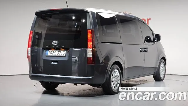Hyundai Staria Staria Tourer 11 мест — Фото автомобиля 2