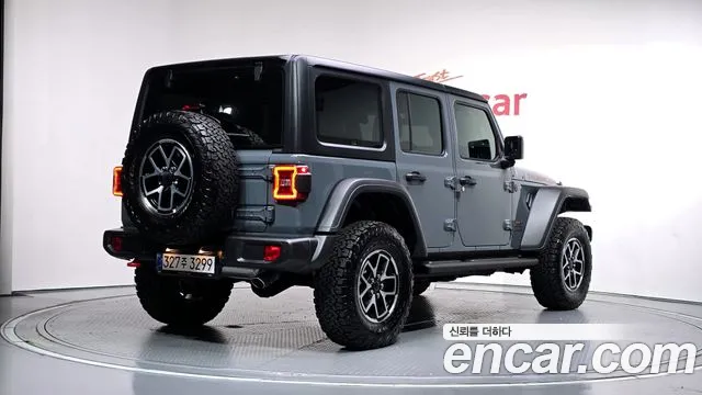 Jeep Wrangler JL — Фото автомобиля 2