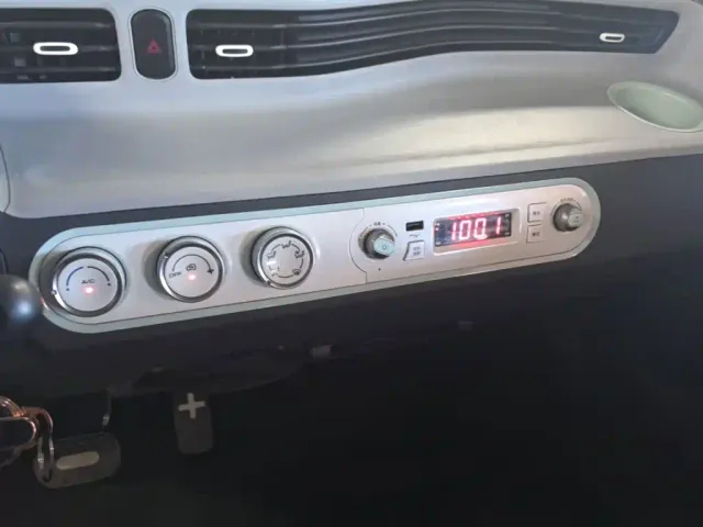 Wuling Hongguang Mini EV — Фото автомобиля 12