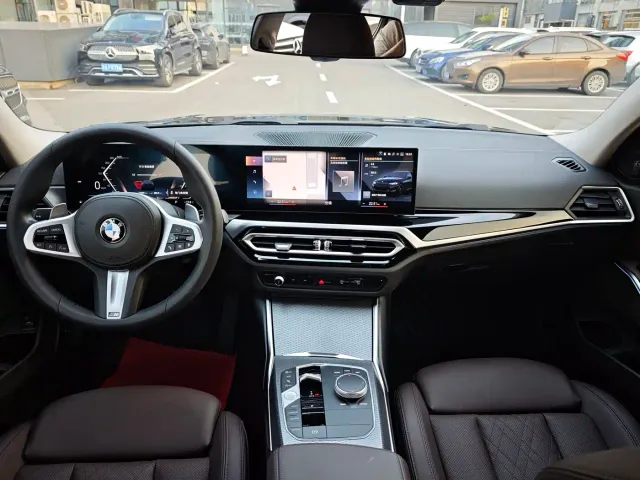 BMW 3 Series — Фото автомобиля 13