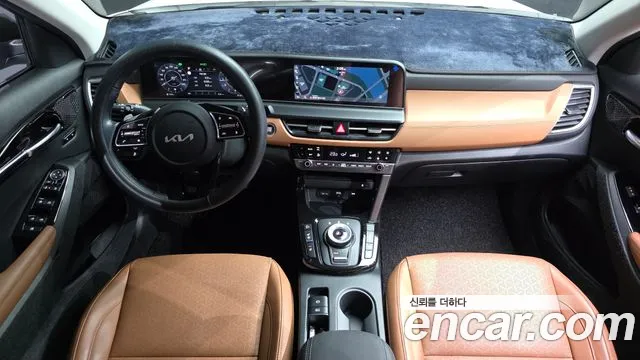 Kia Seltos Бензин 1.6 турбо 2WD — Фото автомобиля 4