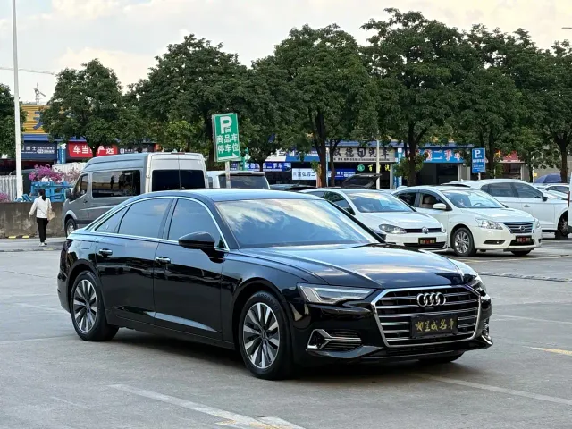 Audi A6L — Фото автомобиля 3