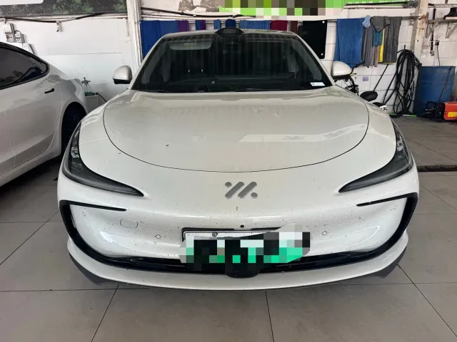IM Motors L6 — Фото автомобиля 2