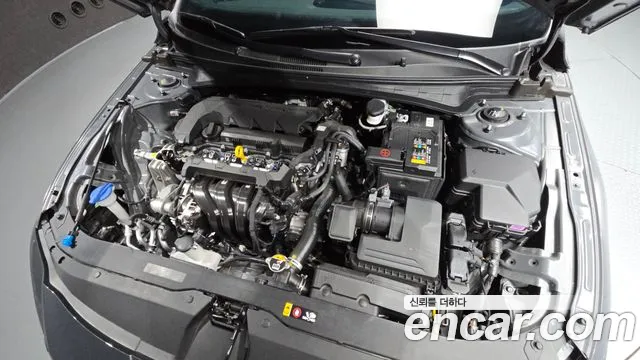 Hyundai Avante CN7 — Фото автомобиля 9