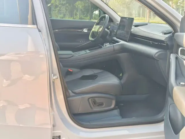 Geely Galaxy E5 — Фото автомобиля 5
