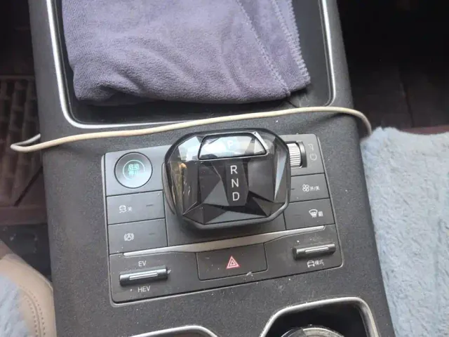 BYD Song Pro — Фото автомобиля 16