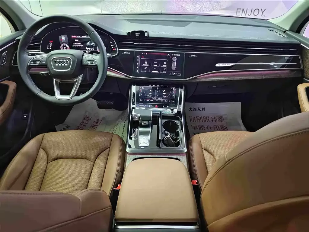 Audi Audi Q7 2025 45 TFSI quattro S line Black Warrior — Фото автомобиля 12