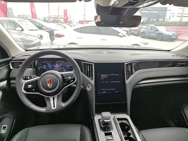 Hongqi HS7 PHEV — Фото автомобиля 12