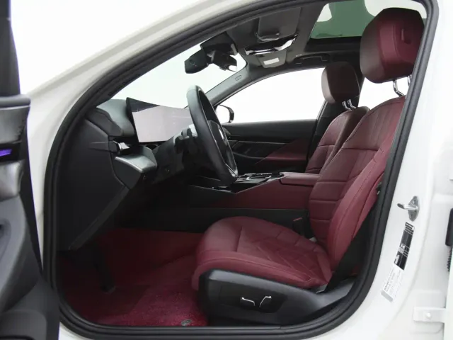 BMW 5 Series — Фото автомобиля 9