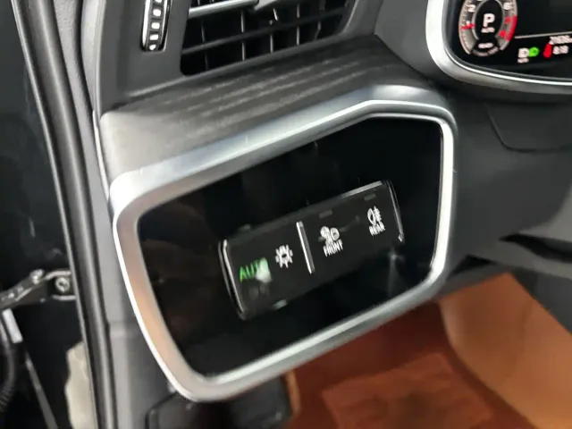 Audi A6L — Фото автомобиля 13