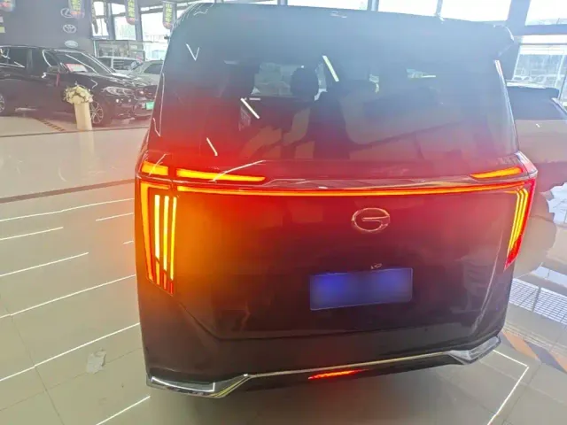 GAC Trumpchi M8 — Фото автомобиля 5
