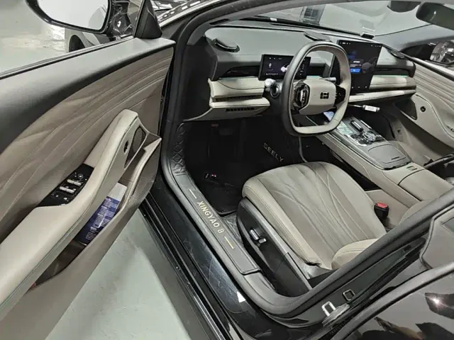 Geely Galaxy Xingyao 8 — Фото автомобиля 15