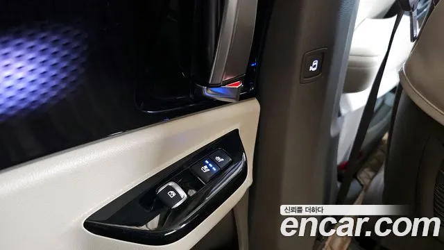Kia Canival Carnival 4 поколение Бензин 7 мест Hi-Limousine — Фото автомобиля 17